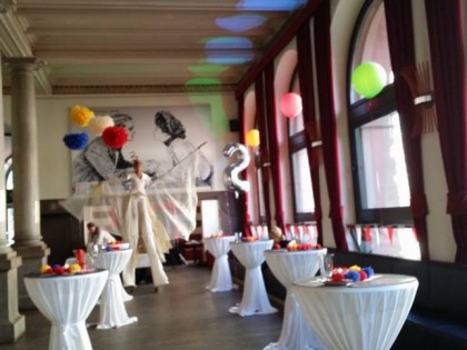 照片: Ideal Kulturcafe